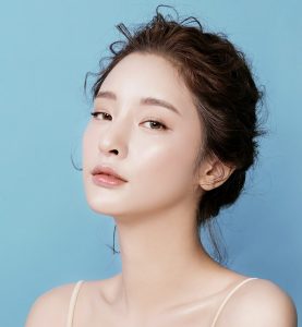 Giaỉ đáp Các Câu Hỏi Không Thể Bỏ Qua Dành Cho Da Trong Tình Trạng Nhạy Cảm Mùa Hanh Khô