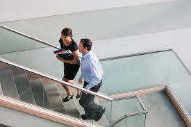 Bí quyết vàng năm phút thể dục mỗi ngày cho dân công sở Bí quyết vàng năm phút thể dục mỗi ngày cho dân công sở