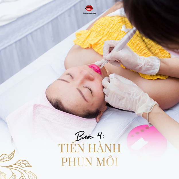 phun môi Collagen spa chang hanna