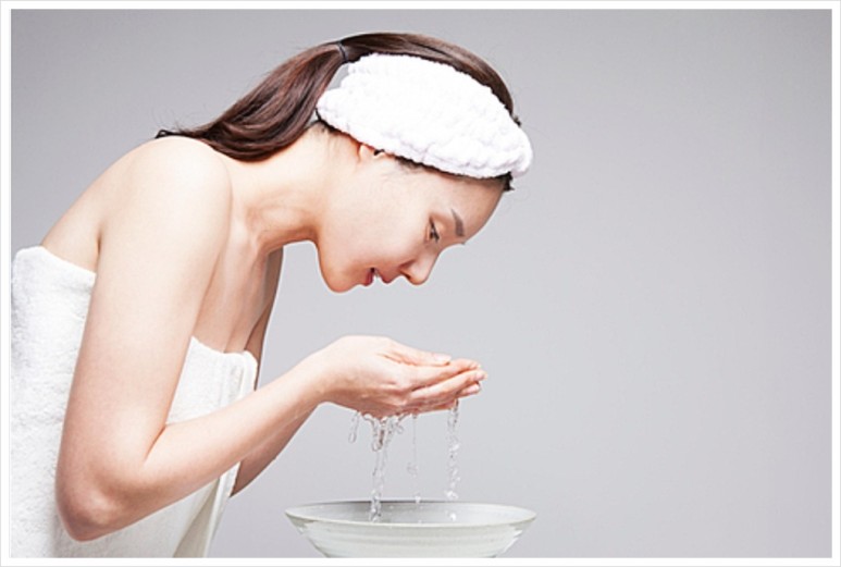 Rửa mặt đúng cách Chang Hanna Beauty